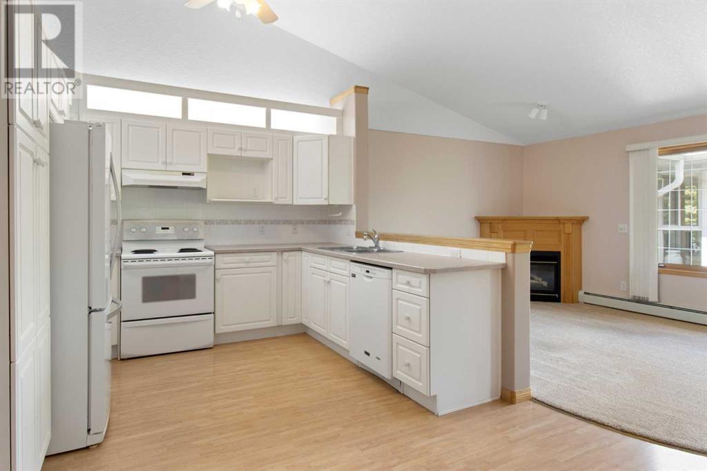 Single Family House for Sale in   Sierra Morena Boulevard SW Signal Hill Calgary 