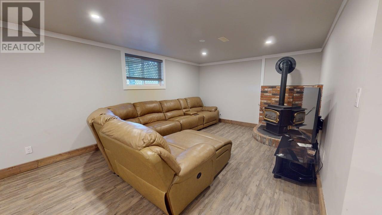 Photo 8 of 12293 Birch Avenue, Fort St John BC