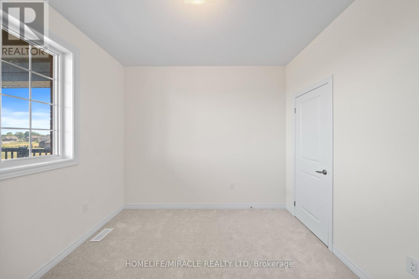 Photo 32 of 5 Skyvue Crescent, Quinte West ON
