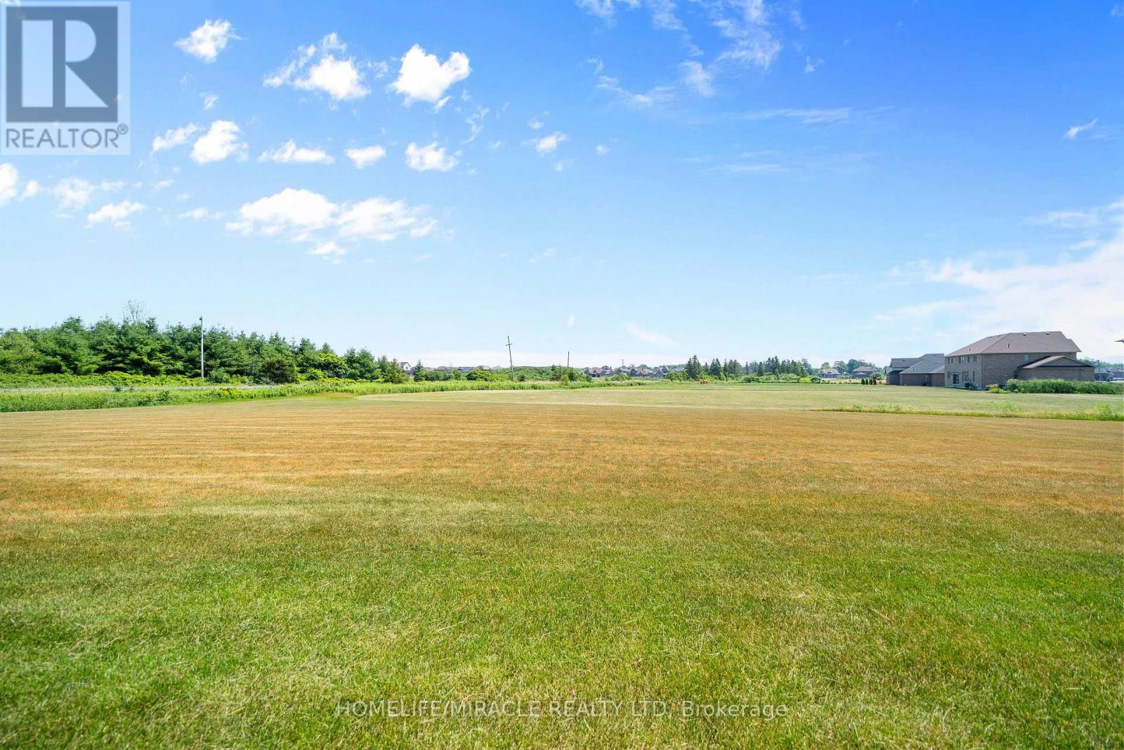 Photo 3 of 5 Skyvue Crescent, Quinte West ON