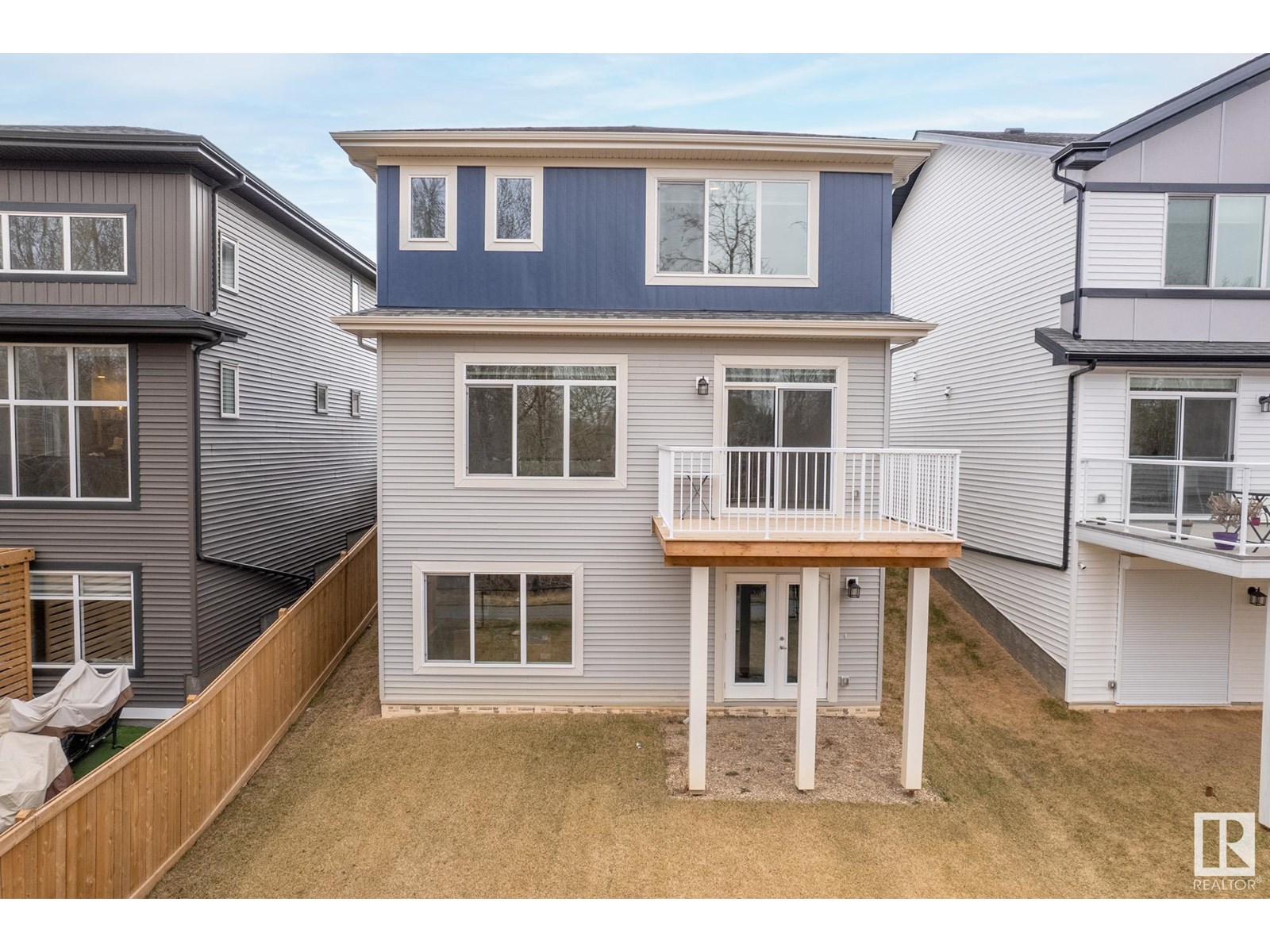 Photo 5 of 717 Kinglet Bv Nw, Edmonton AB
