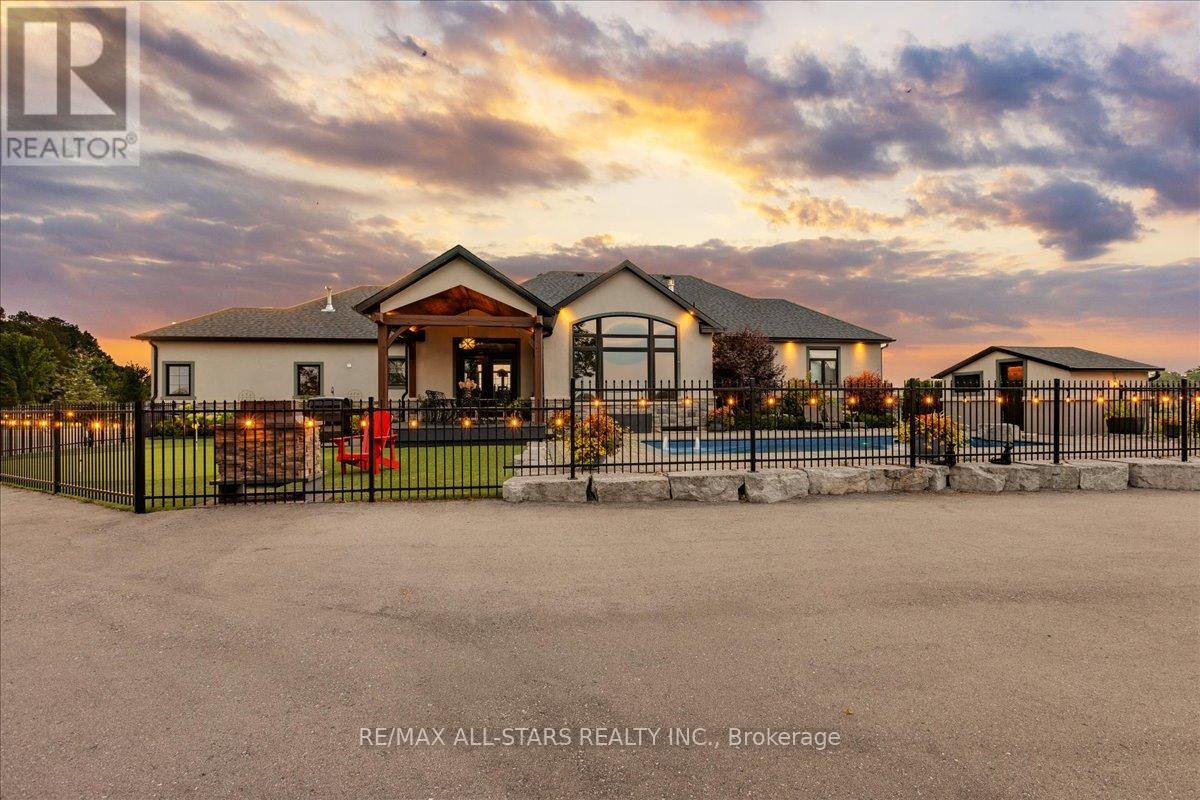 Photo 3 of 247 Ravencrest Road, Georgina ON