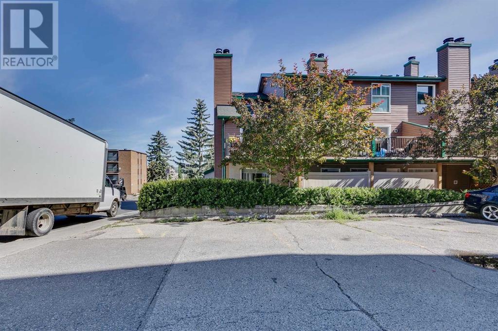 Single Family House for Sale in    Avenue SW Bankview Calgary 