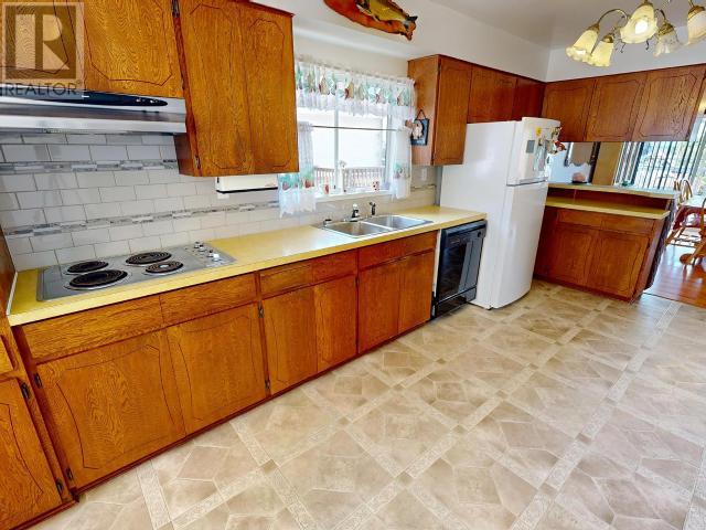 5756 WILLOW AVE, Powell River
