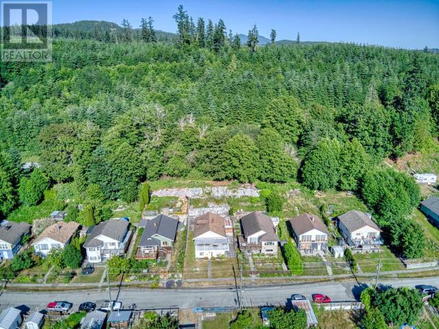 5756 WILLOW AVE, Powell River