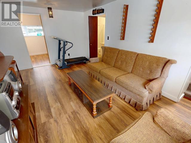 5756 WILLOW AVE, Powell River