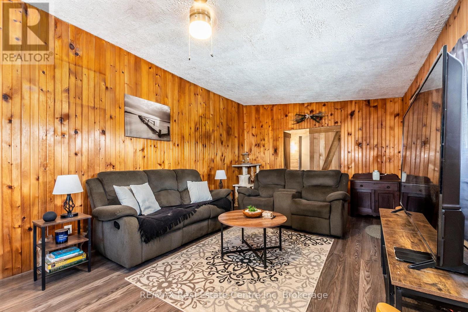 Photo 5 of 9034 Guelph Junction Road, Milton ON