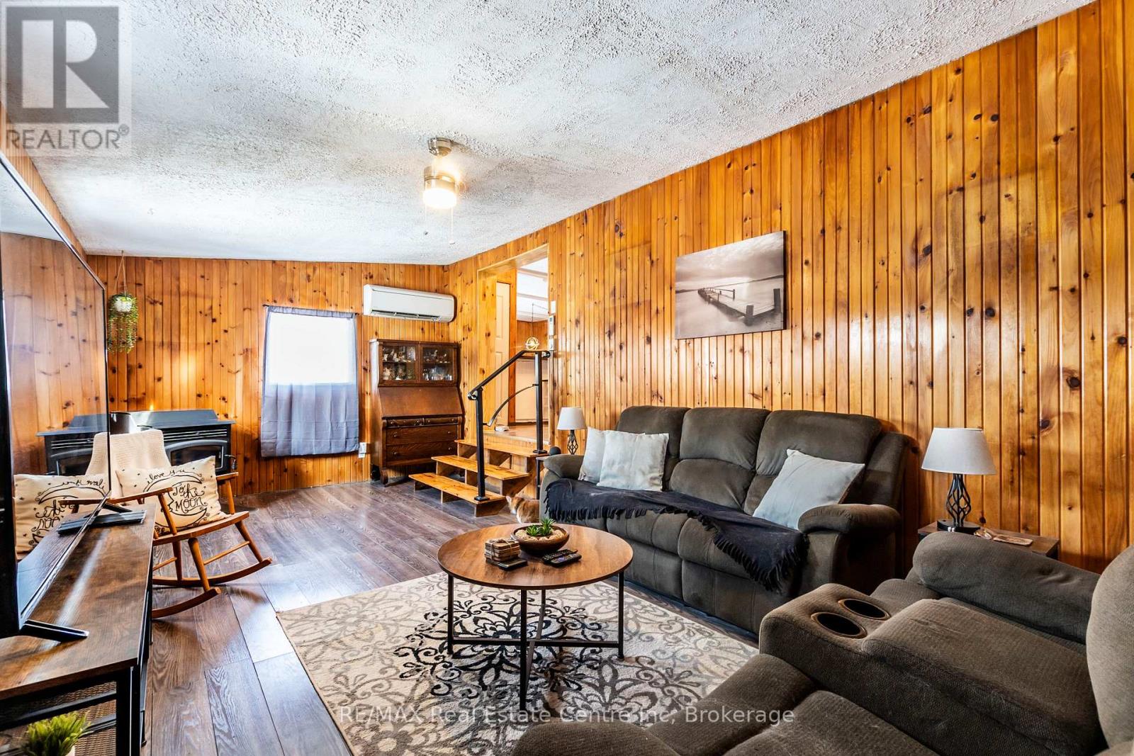 Photo 9 of 9034 Guelph Junction Road, Milton ON