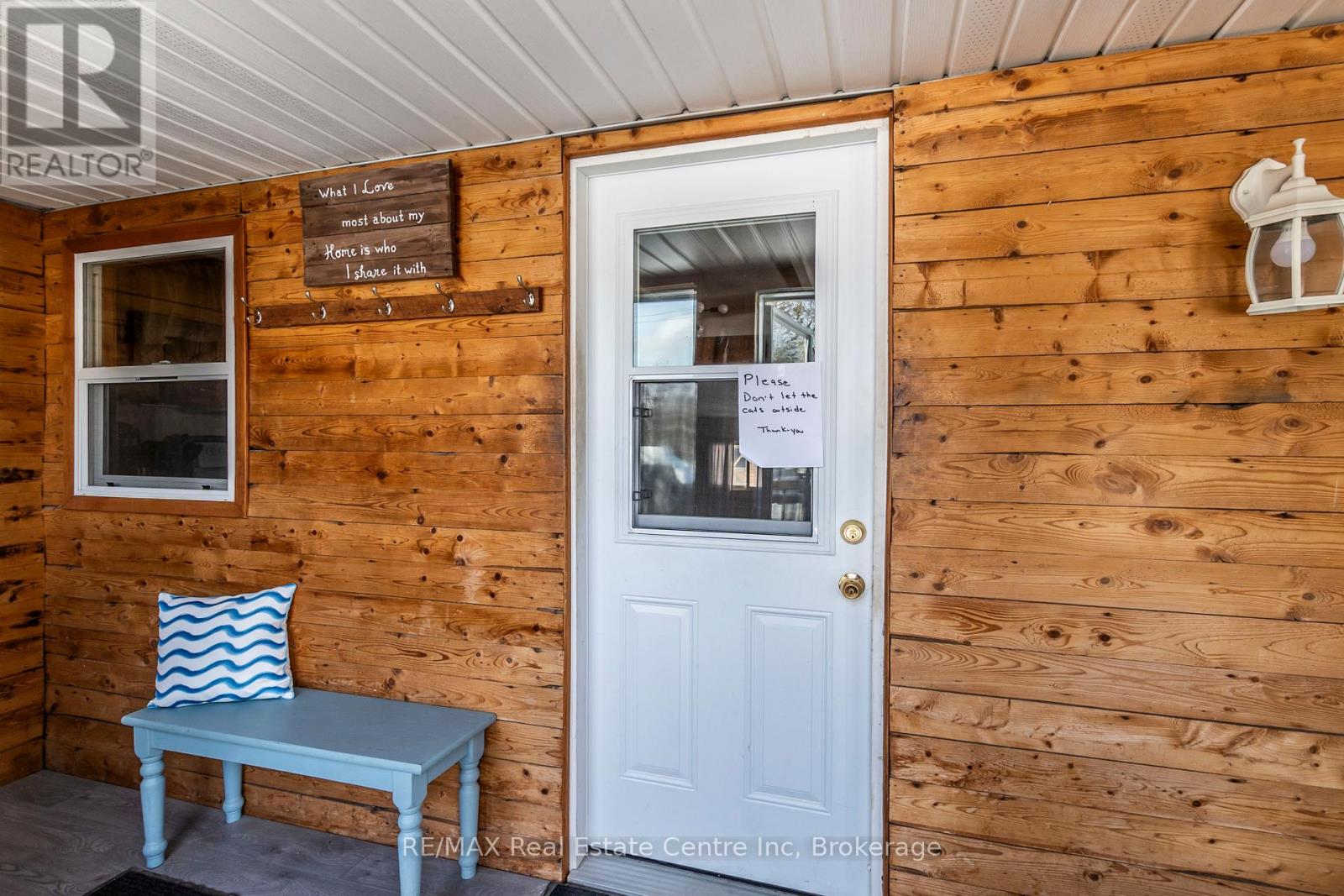 Photo 16 of 9034 Guelph Junction Road, Milton ON