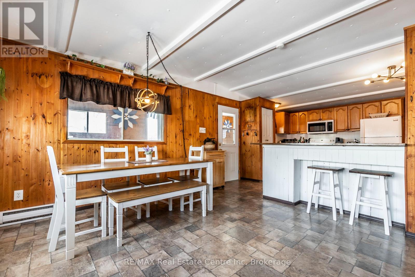 Photo 12 of 9034 Guelph Junction Road, Milton ON