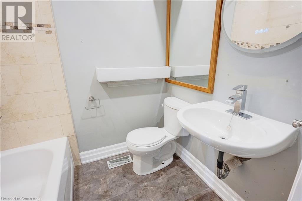 Photo 23 of 61 Clarence Street, Brampton ON