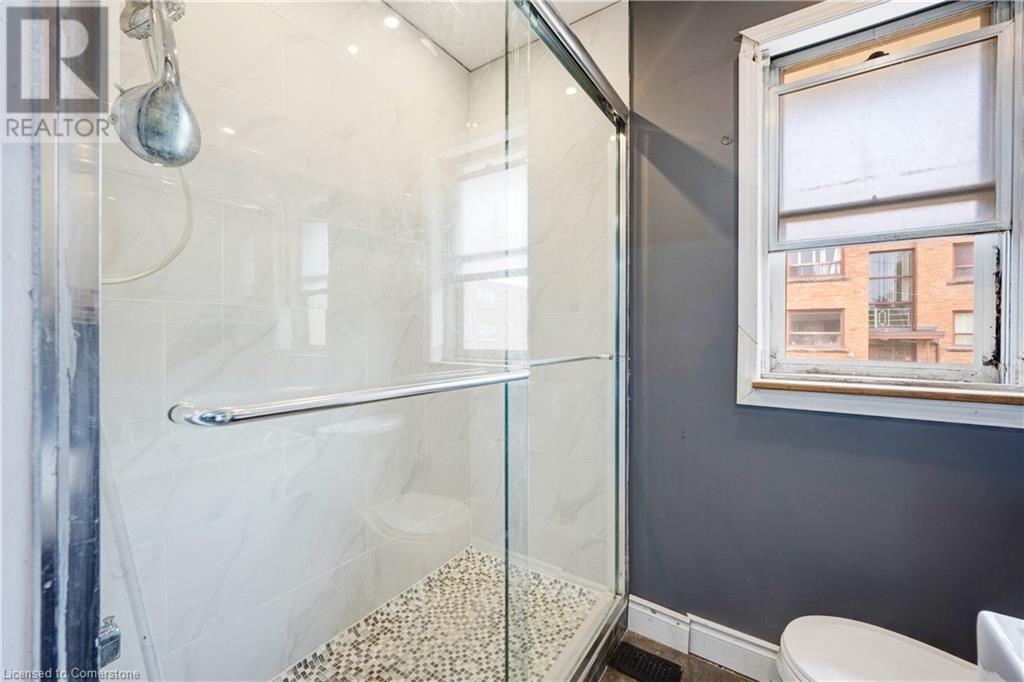 Photo 10 of 61 Clarence Street, Brampton ON