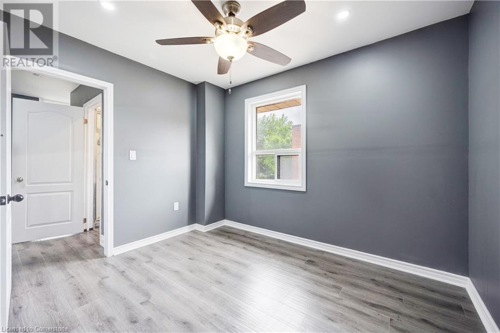 Photo 26 of 61 Clarence Street, Brampton ON