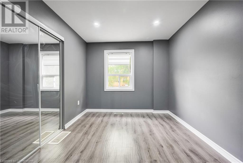 Photo 2 of 61 Clarence Street, Brampton ON
