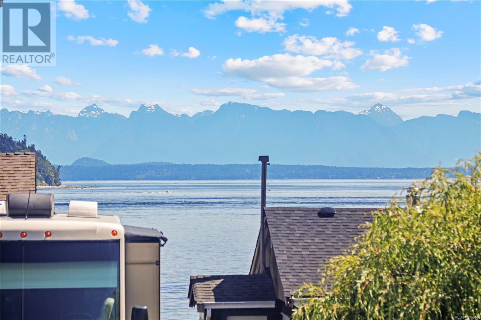 Photo 18 of 1686 Passage View Dr, Campbell River BC