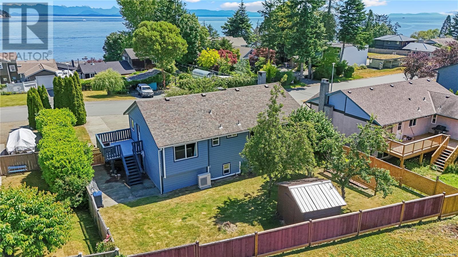 Photo 32 of 1686 Passage View Dr, Campbell River BC