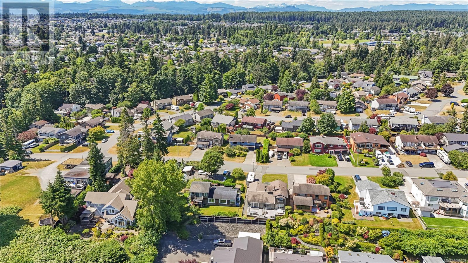 Photo 40 of 1686 Passage View Dr, Campbell River BC