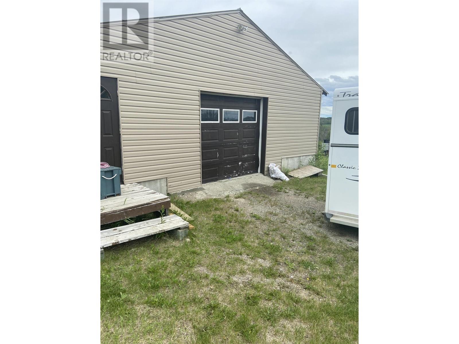 Photo 11 of 13349 281 Road, Fort St John BC