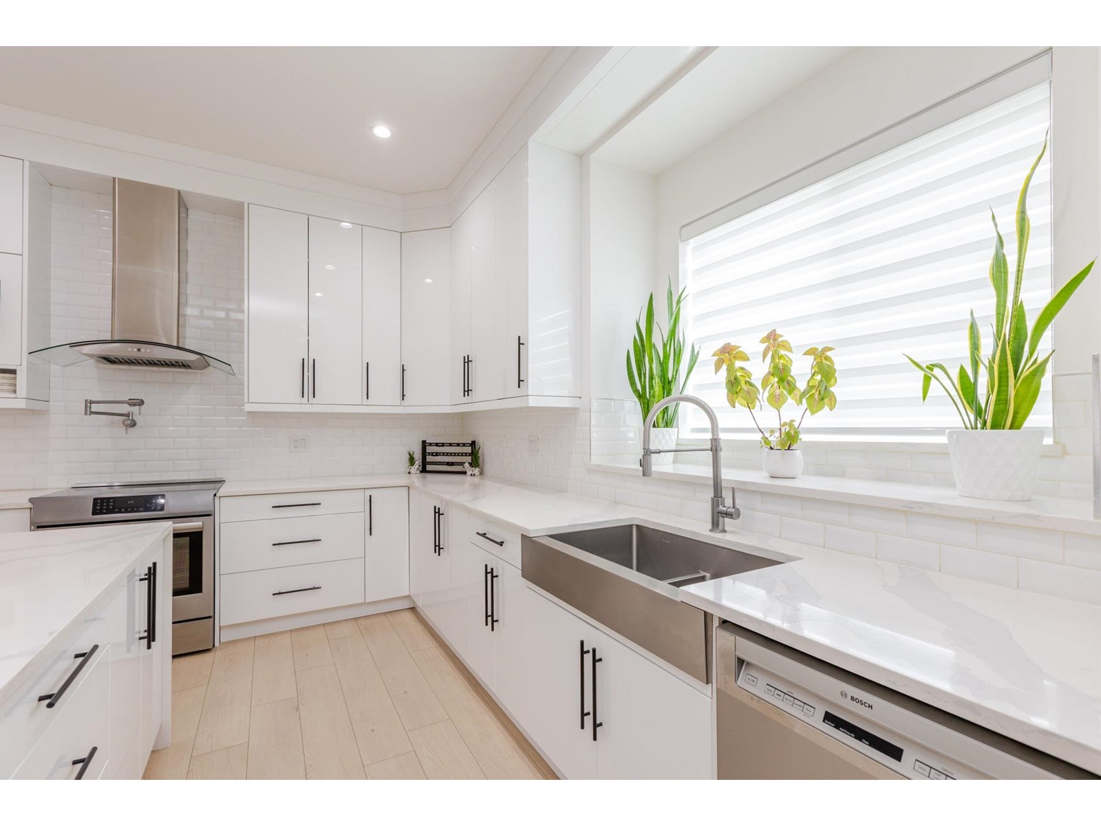 Photo 32 of 23697 Old Yale Road, Langley BC