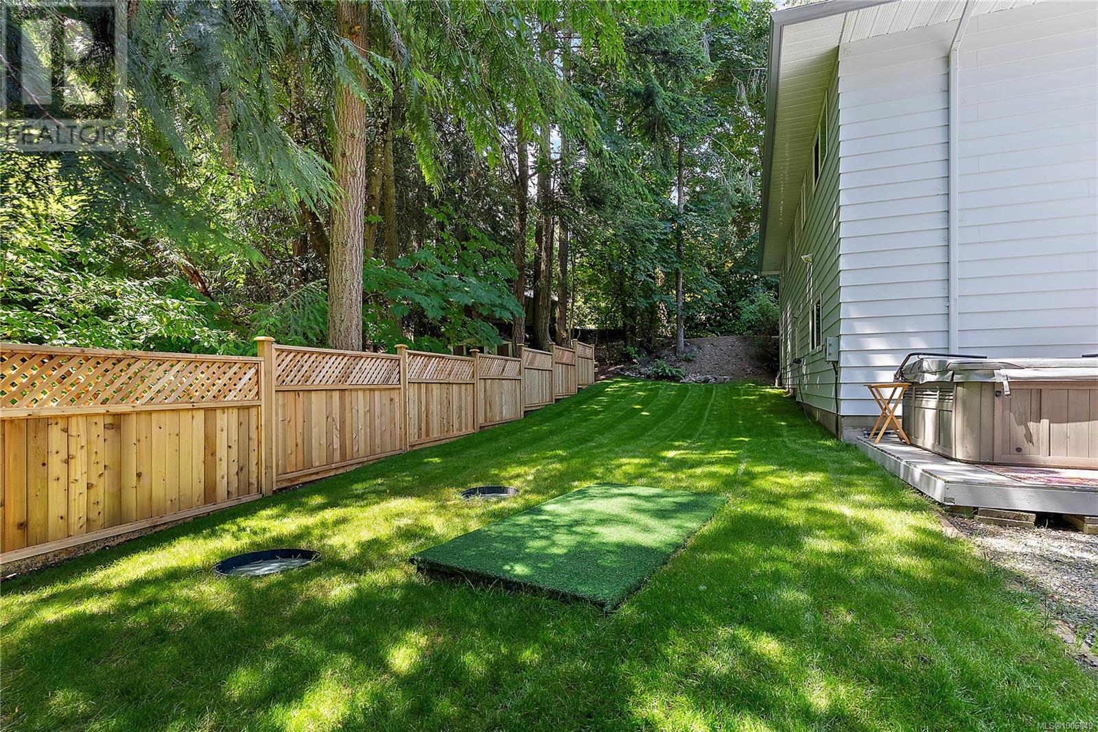 Photo 14 of 2040 Salem Terr, North Saanich BC