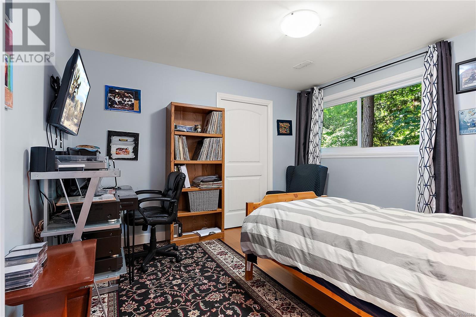 Photo 18 of 2040 Salem Terr, North Saanich BC