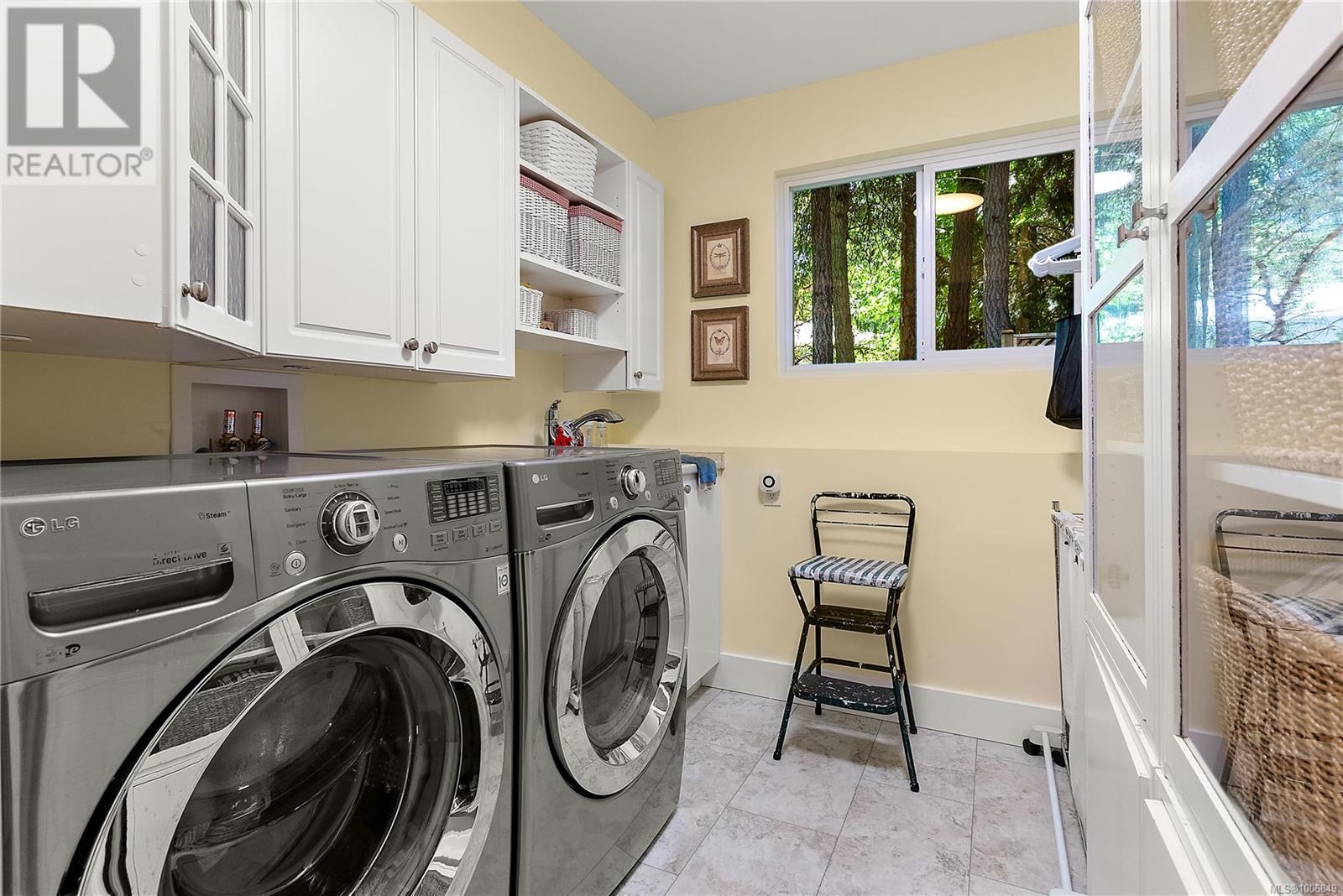 Photo 36 of 2040 Salem Terr, North Saanich BC