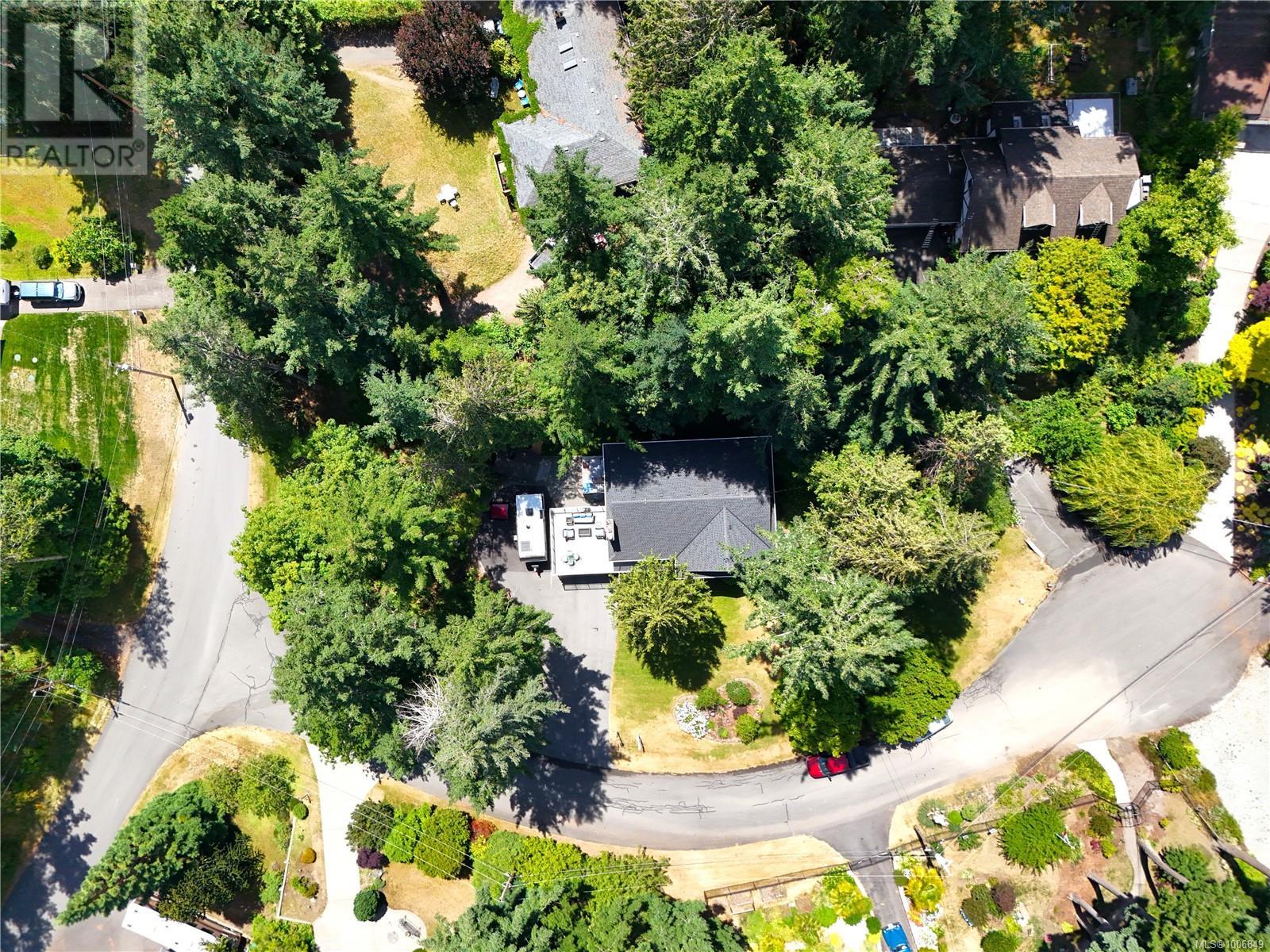 Photo 38 of 2040 Salem Terr, North Saanich BC