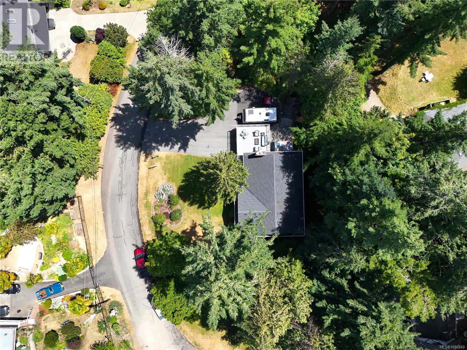 Photo 7 of 2040 Salem Terr, North Saanich BC