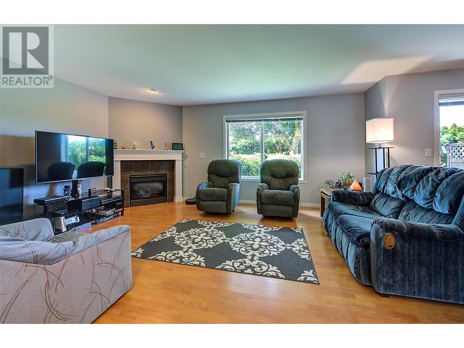 #6 788 RUTLAND ROAD N - Image 6