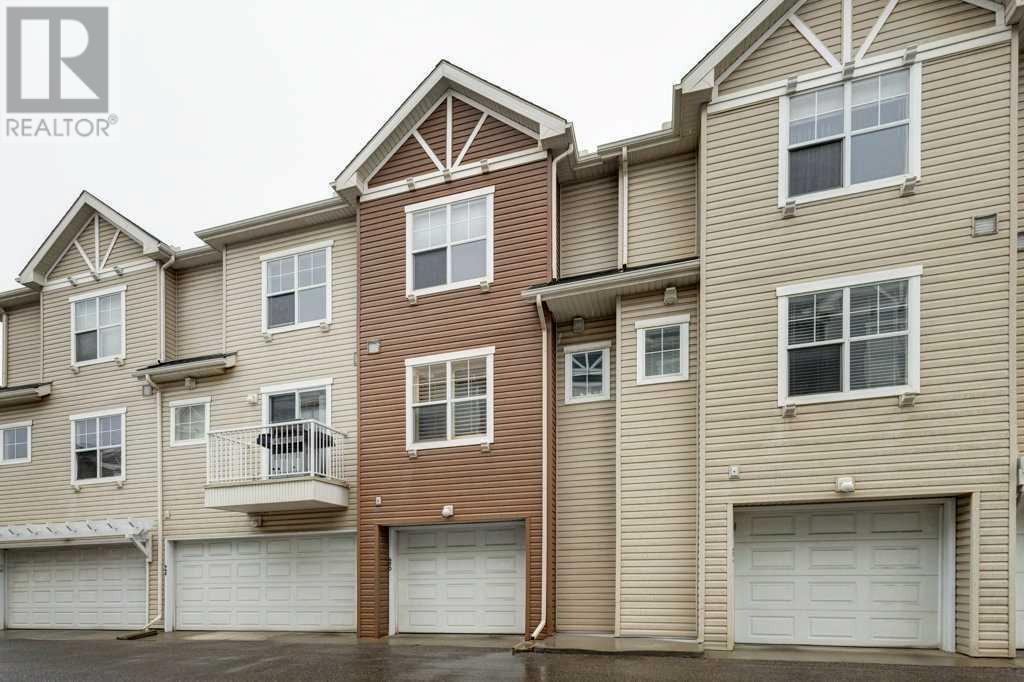 Single Family House for Sale in  Elgin Gardens SE McKenzie Towne Calgary 