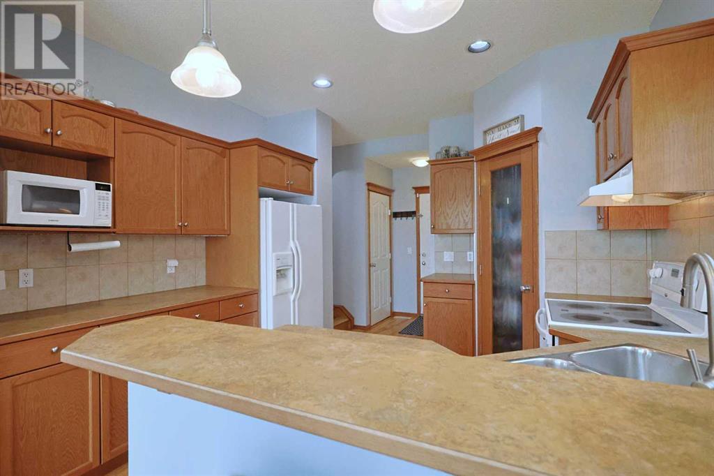 Single Family House for Sale in  Tuscany Ridge Heights NW Tuscany Calgary 