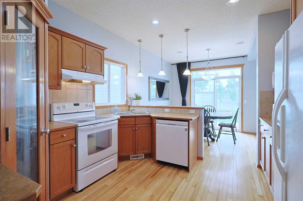 Single Family House for Sale in  Tuscany Ridge Heights NW Tuscany Calgary 