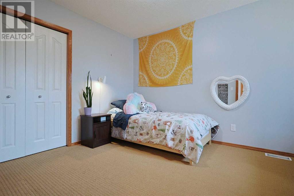 Single Family House for Sale in  Tuscany Ridge Heights NW Tuscany Calgary 