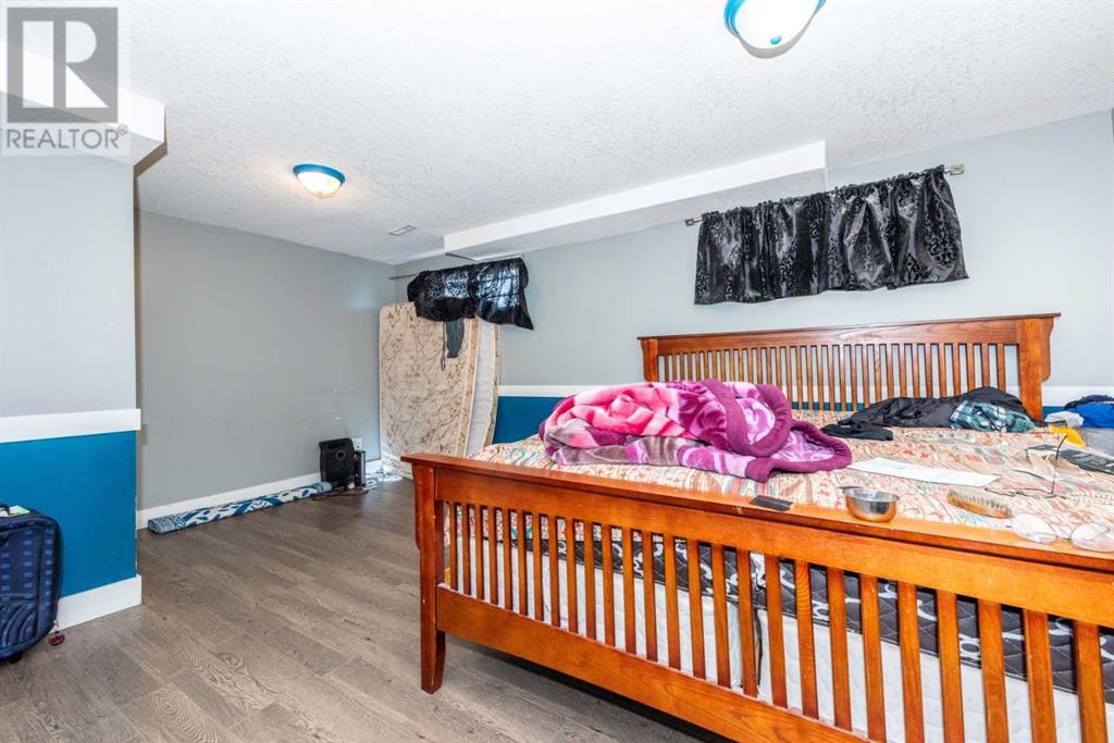 Single Family House Bi-level for Sale in  Martinglen Way NE Martindale Calgary 