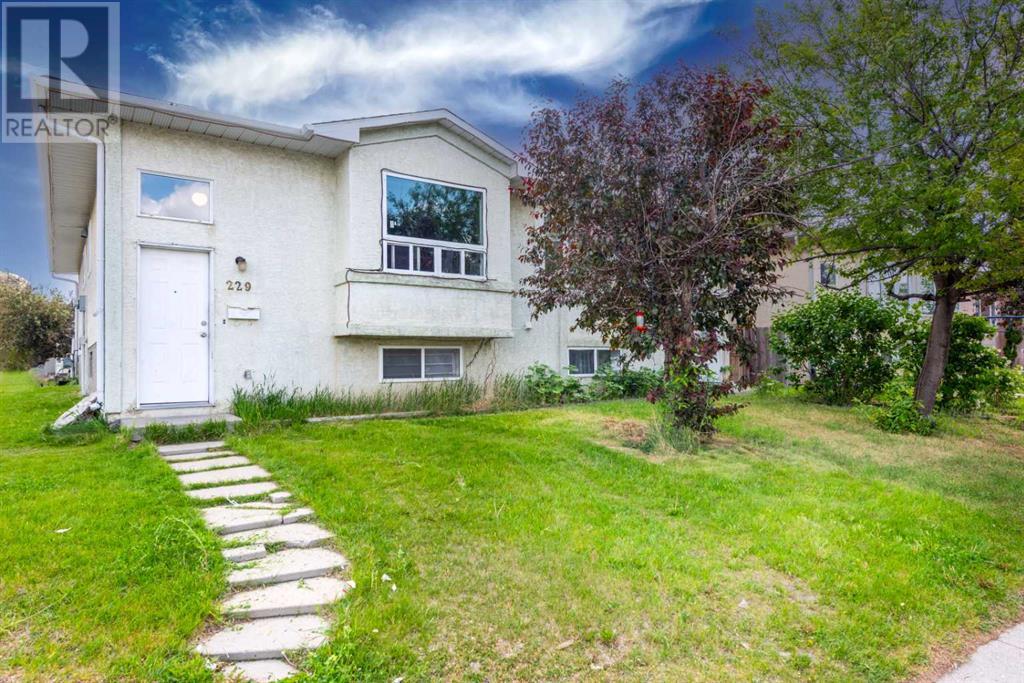 Single Family House Bi-level for Sale in  Martinglen Way NE Martindale Calgary 