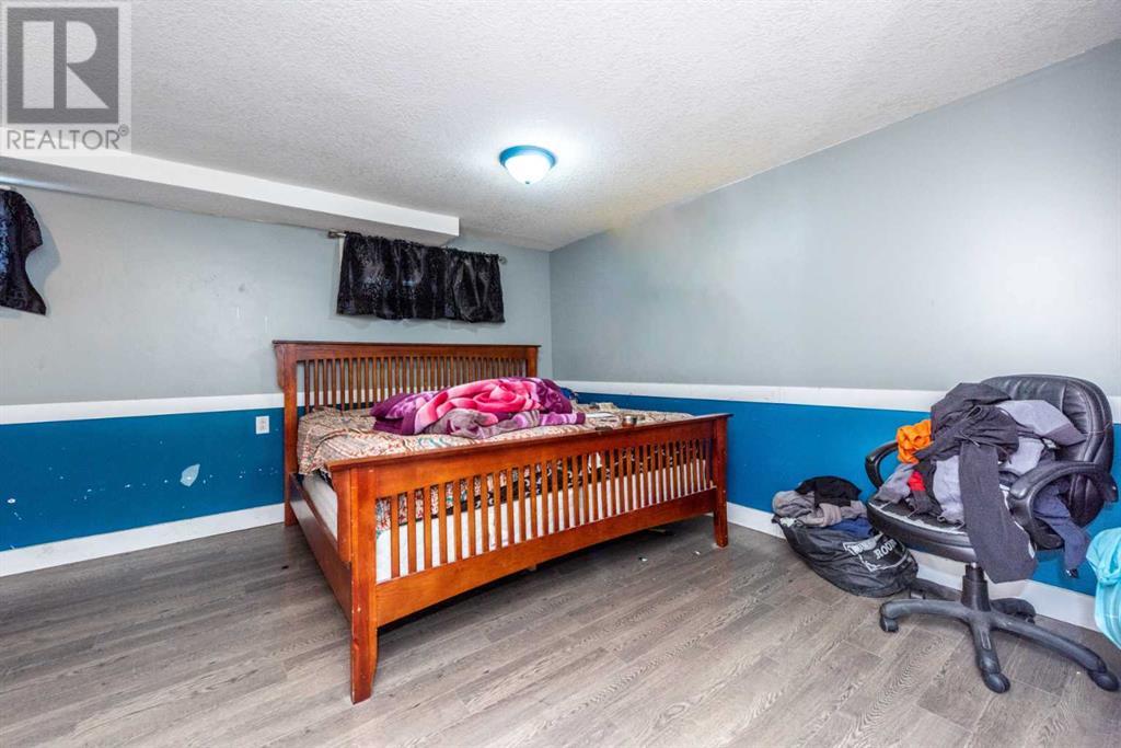 Single Family House Bi-level for Sale in  Martinglen Way NE Martindale Calgary 