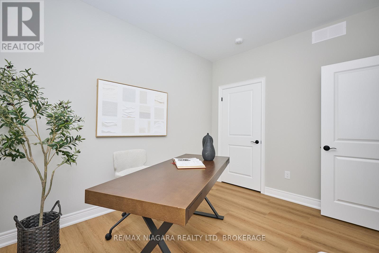 Photo 20 of 21 Sunrise Court N, Fort Erie ON