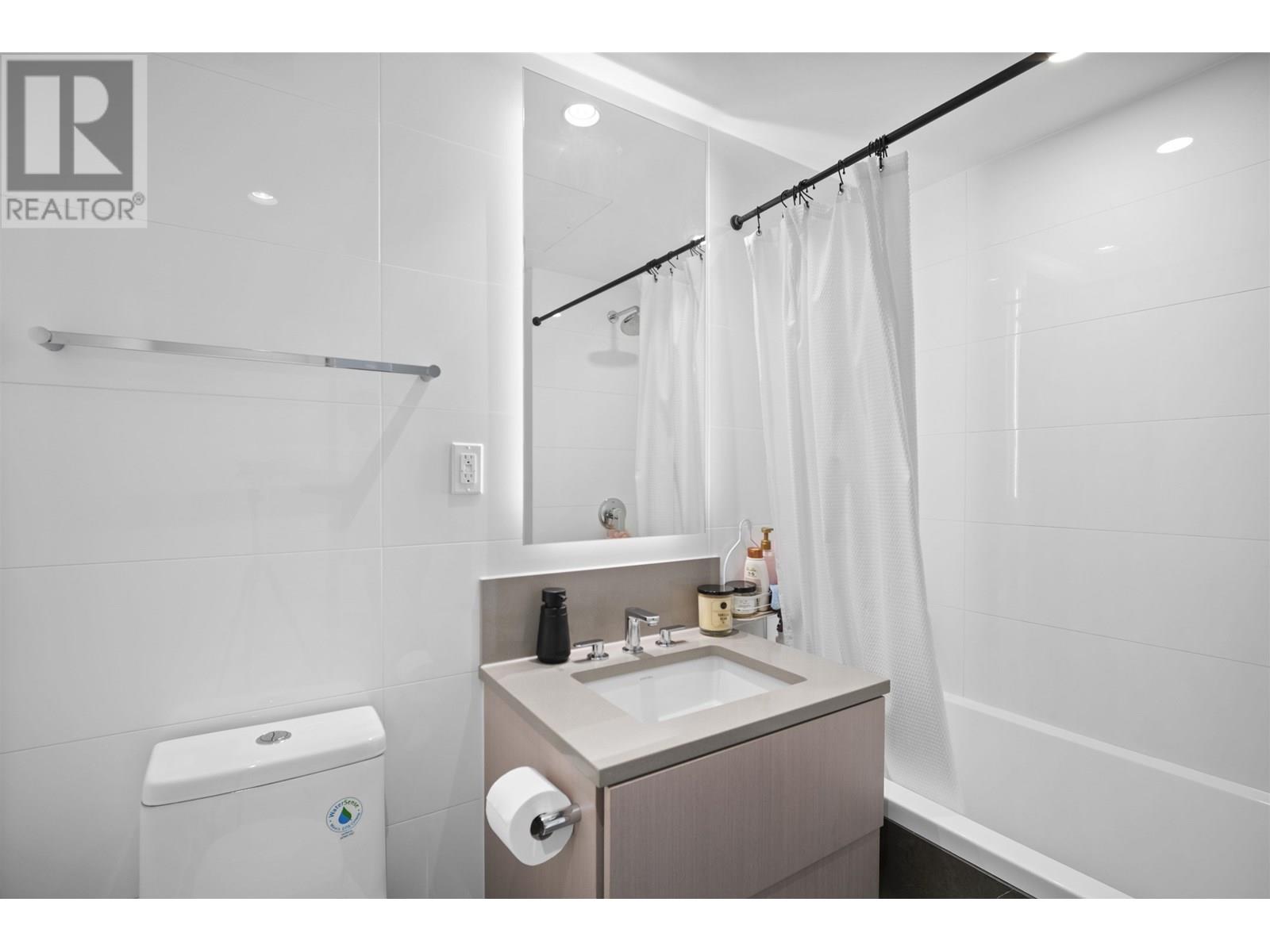 505 1675 LIONS GATE LANE, North Vancouver