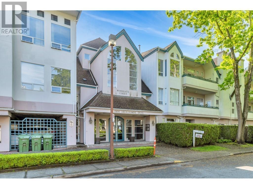 Photo 4 of 111 7500 Abercrombie Drive, Richmond BC