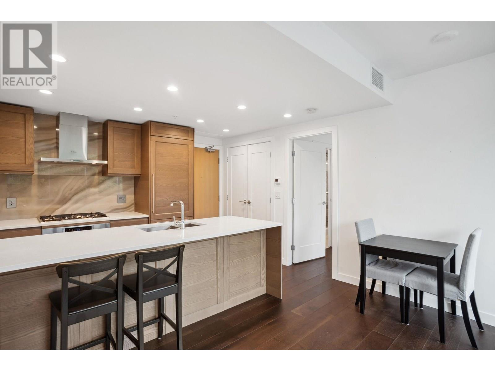 Photo 1 of 1604 5629 Birney Avenue, Vancouver BC