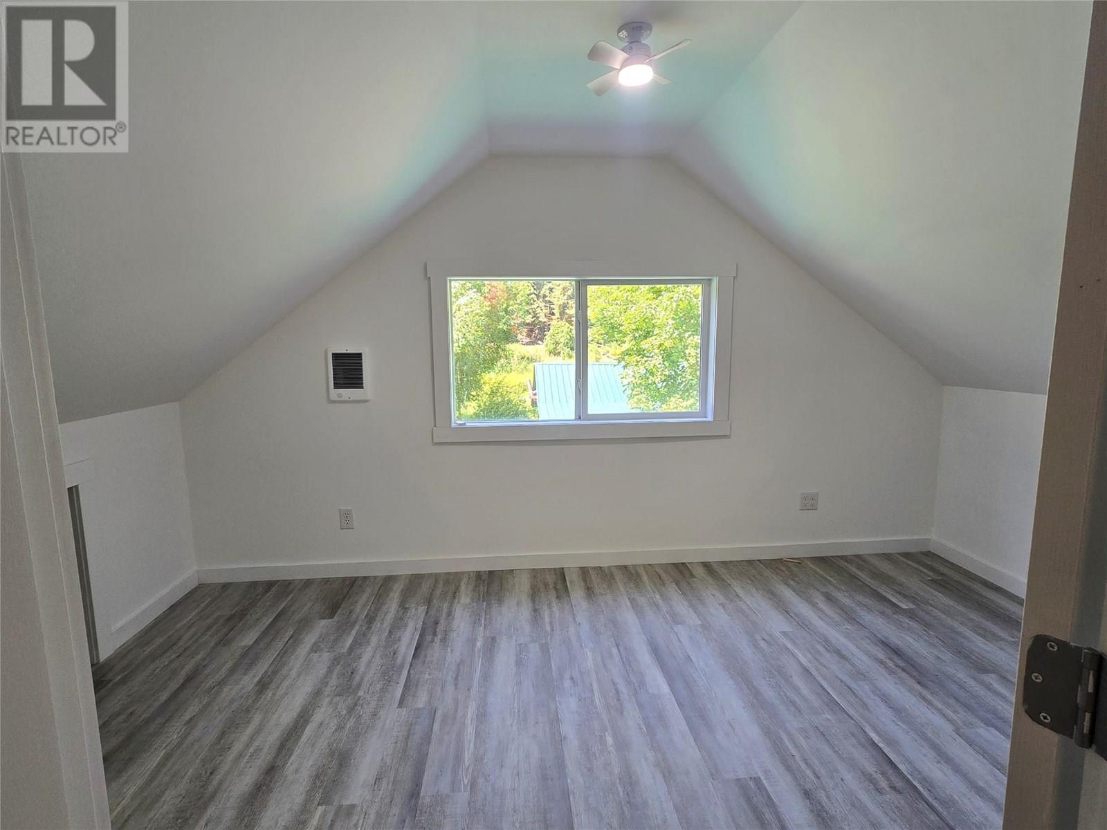 Photo 33 of 303 Fir Street, Ymir BC