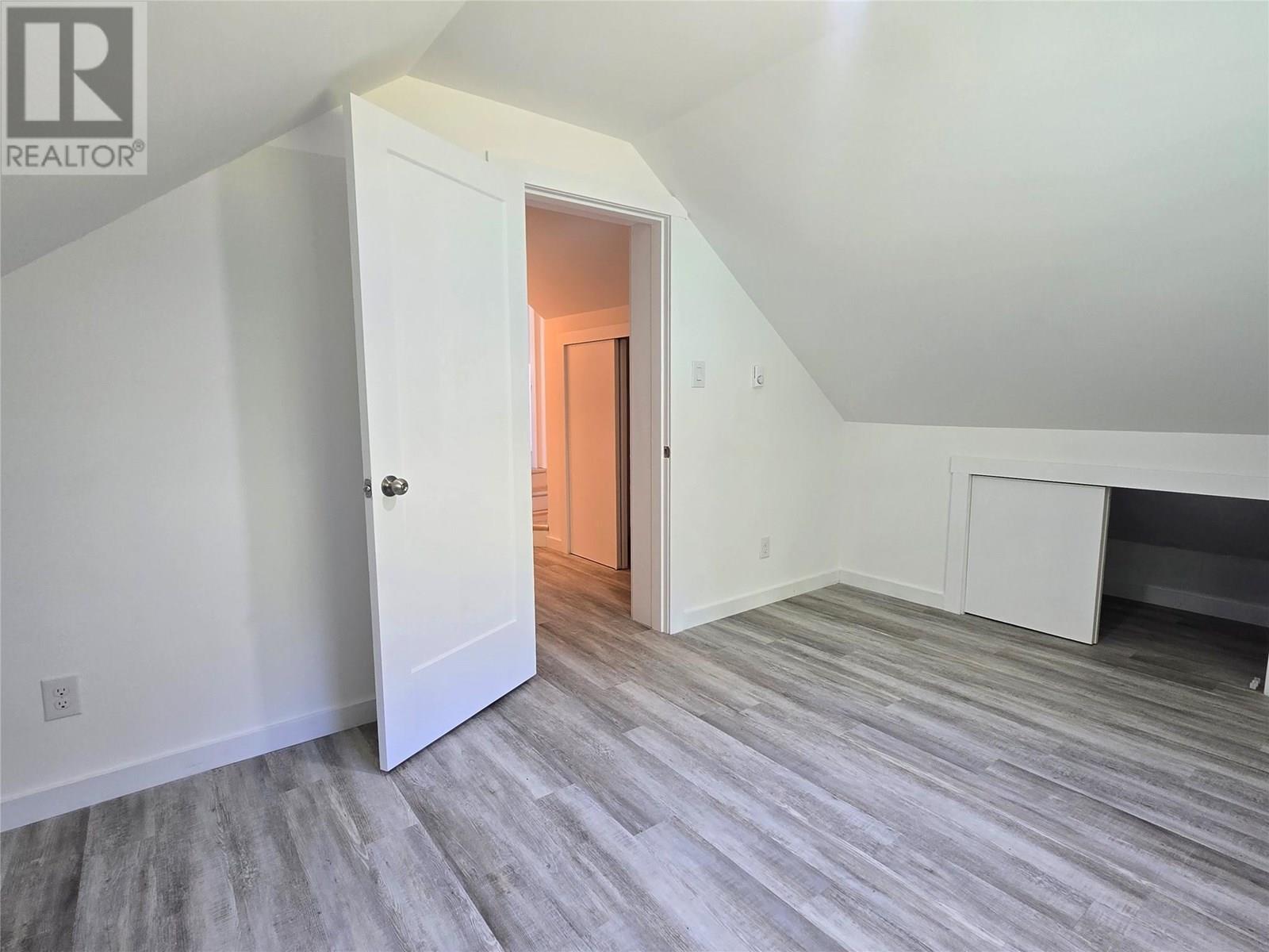 Photo 20 of 303 Fir Street, Ymir BC