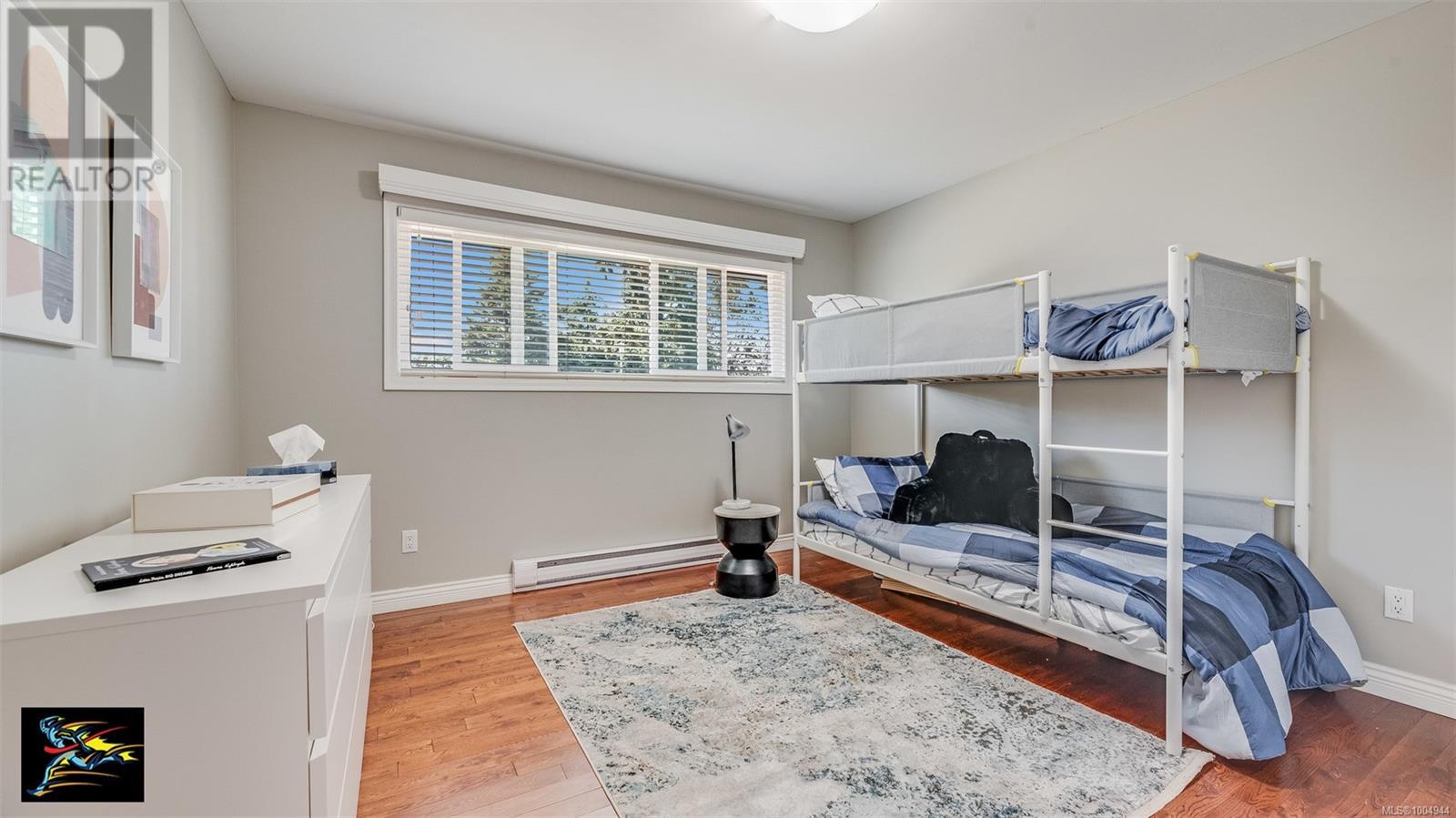 Single Family House Westcoast for Sale in  Strom Ness Pl Saanich 
