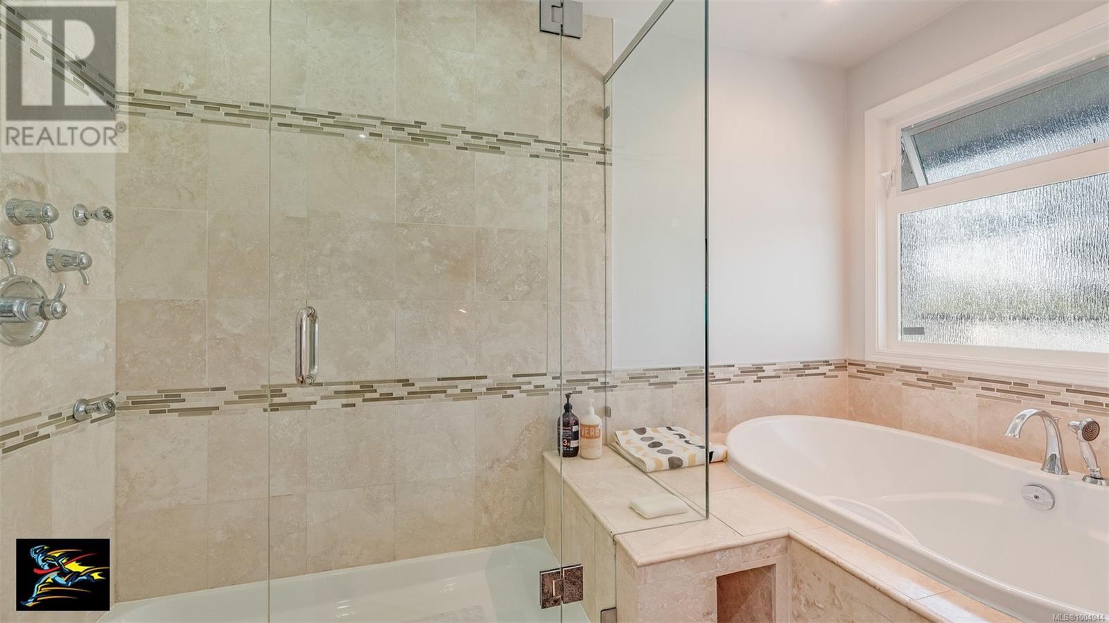 Single Family House Westcoast for Sale in  Strom Ness Pl Saanich 