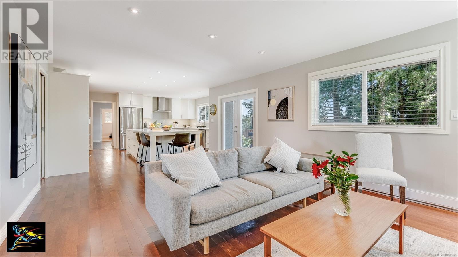 Single Family House Westcoast for Sale in  Strom Ness Pl Saanich 