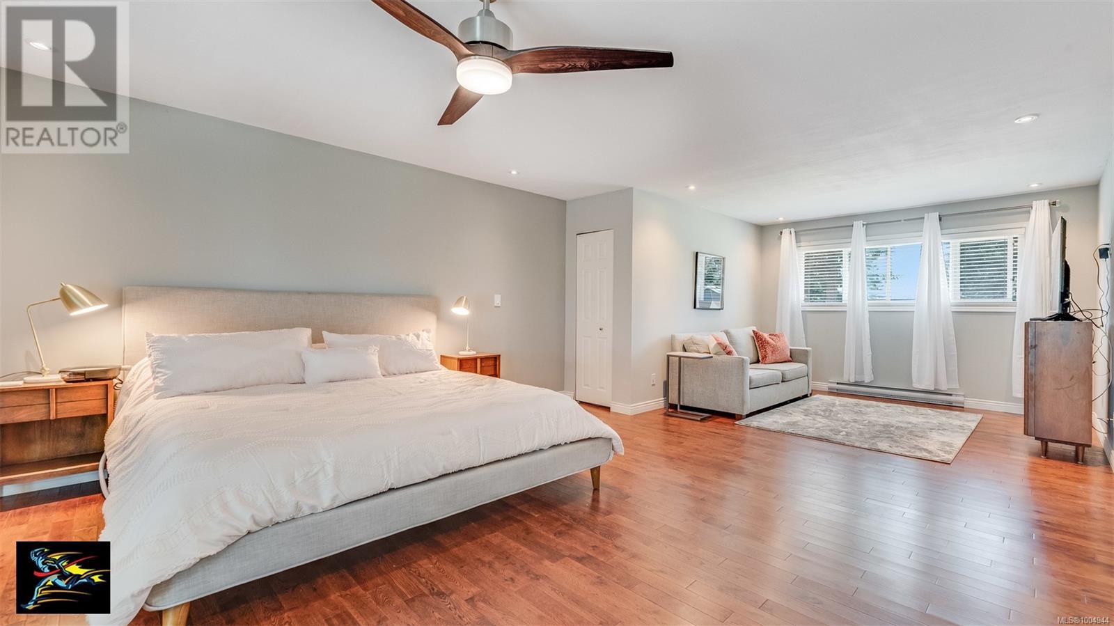 Single Family House Westcoast for Sale in  Strom Ness Pl Saanich 