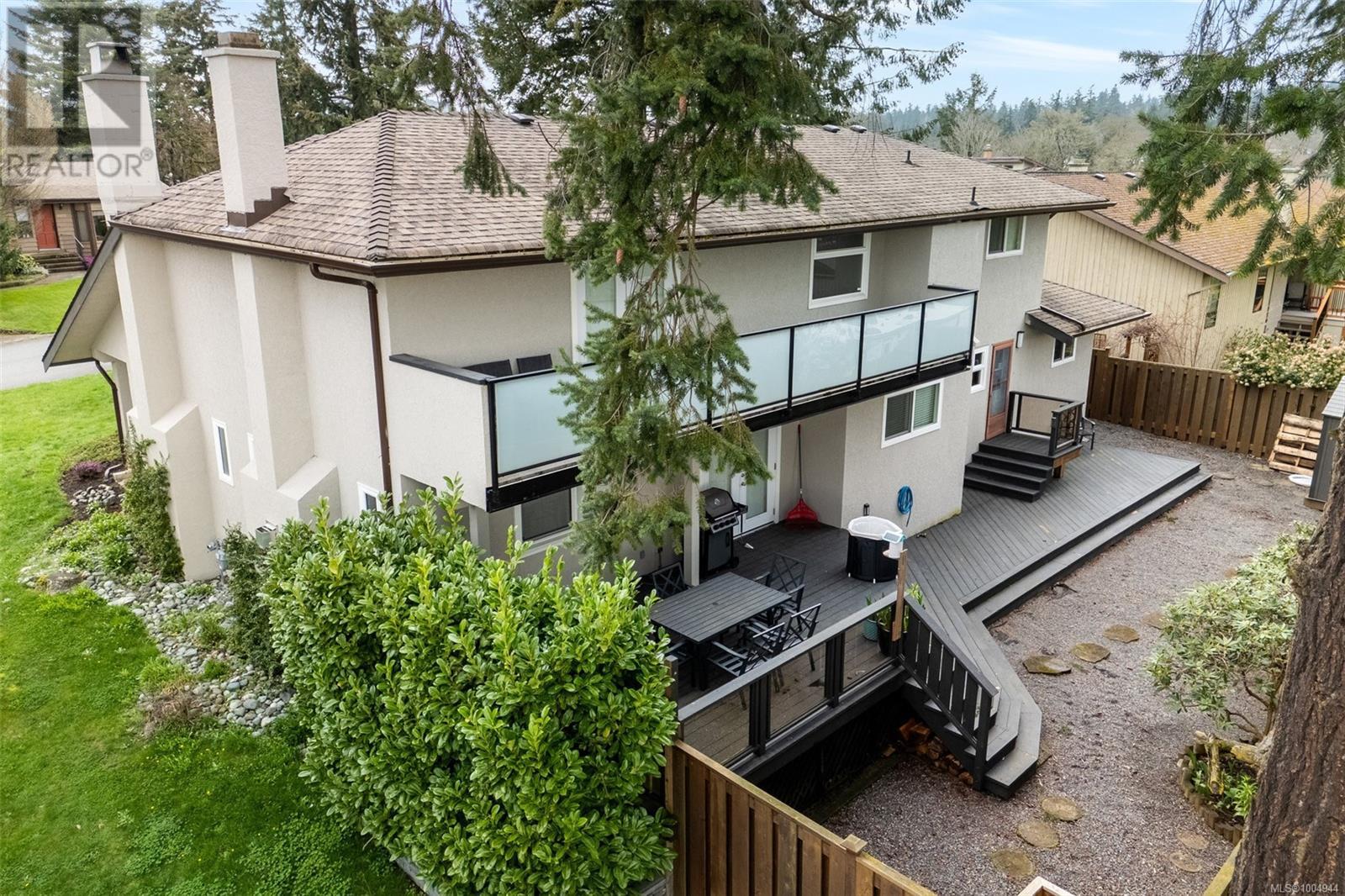 Single Family House Westcoast for Sale in  Strom Ness Pl Saanich 