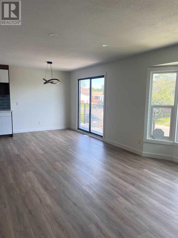 Single Family House Bi-level for Sale in  Whitworth Way NE Whitehorn Calgary 