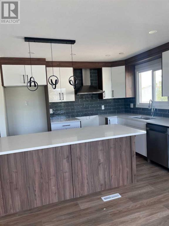 Single Family House Bi-level for Sale in  Whitworth Way NE Whitehorn Calgary 