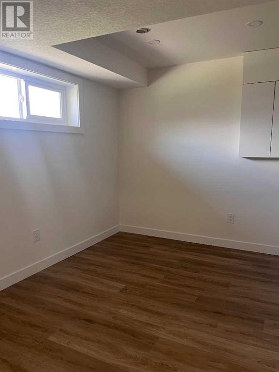 Single Family House Bi-level for Sale in  Whitworth Way NE Whitehorn Calgary 